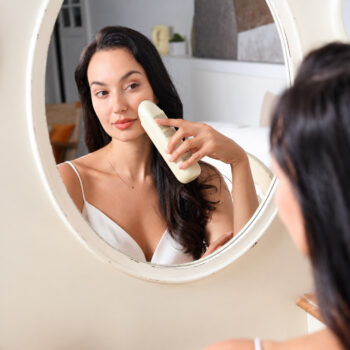 JOVS Acneaway Acne Treatment Device - Image 2